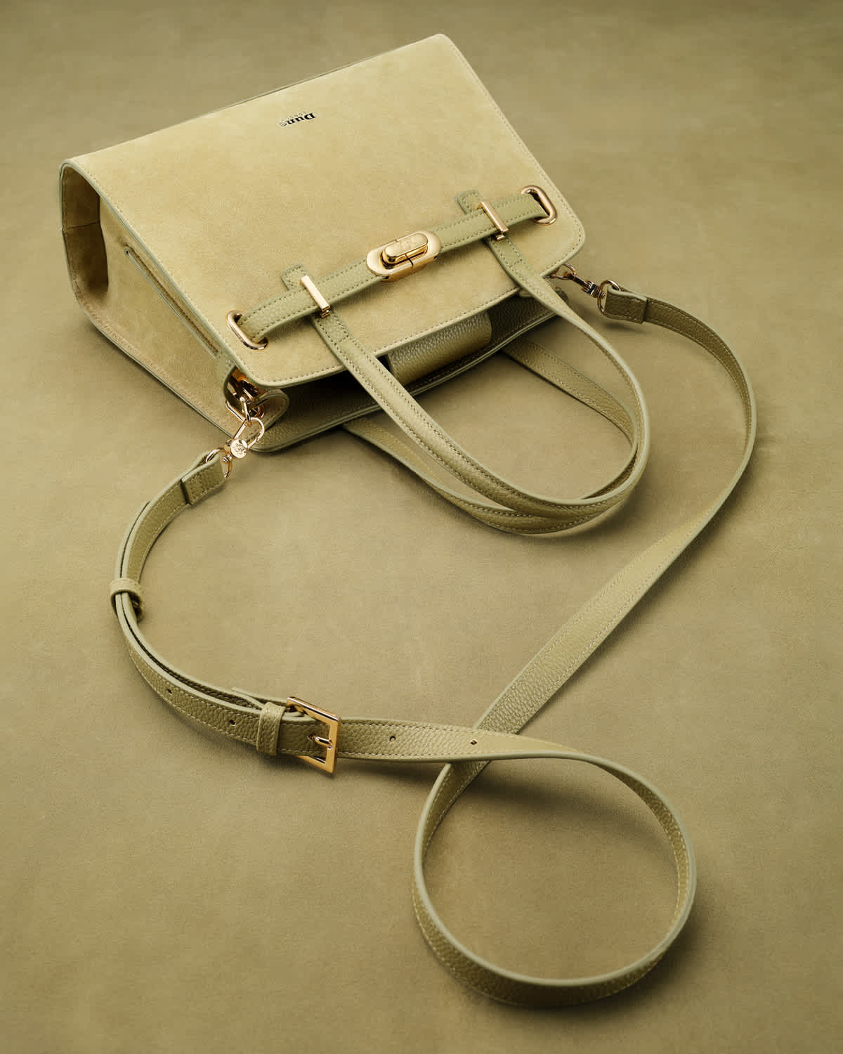 Dune London SS25 Dinidefine in pistachio green