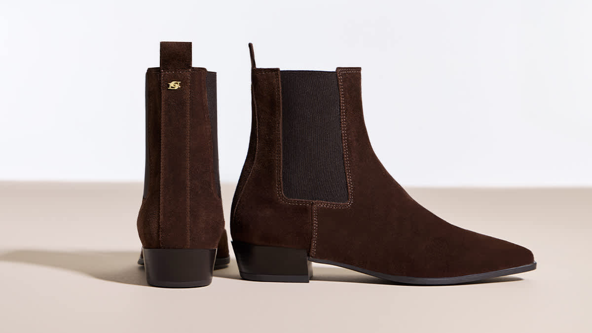 Women's Chisel Toe Low Heel Chelsea Boots in Brown suede