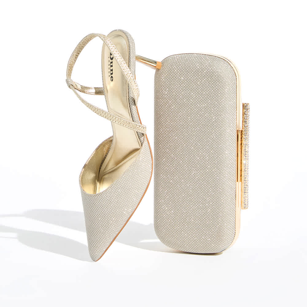 Matching court shoe and clutch bag in gold