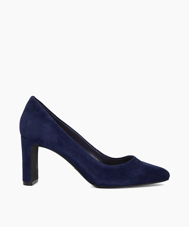 Arriving - Navy