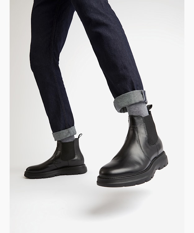 Dune prompted store chelsea boots