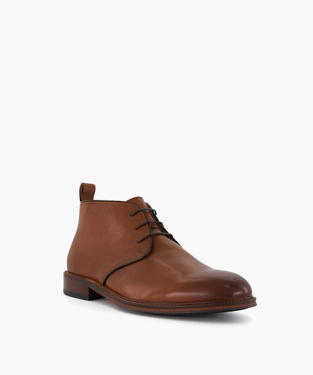 Dune tan store chigwell chukka boot