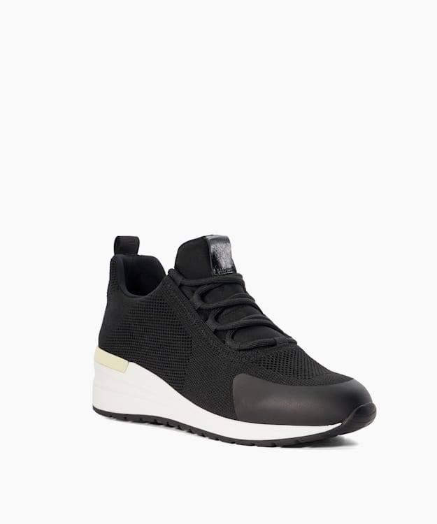 Emboss Black, DD-Interlocking Runner Trainers