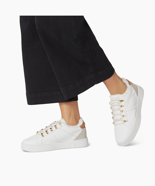 reaba leather trainer