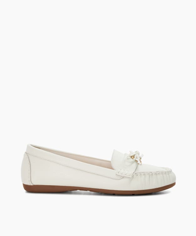 Loafers for hot sale women dsw