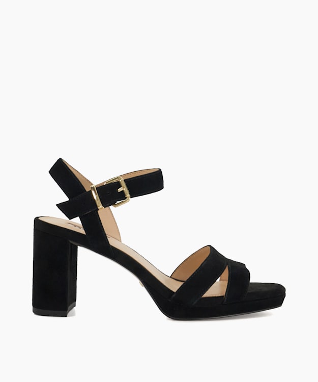 Black and white sandals with heel hotsell