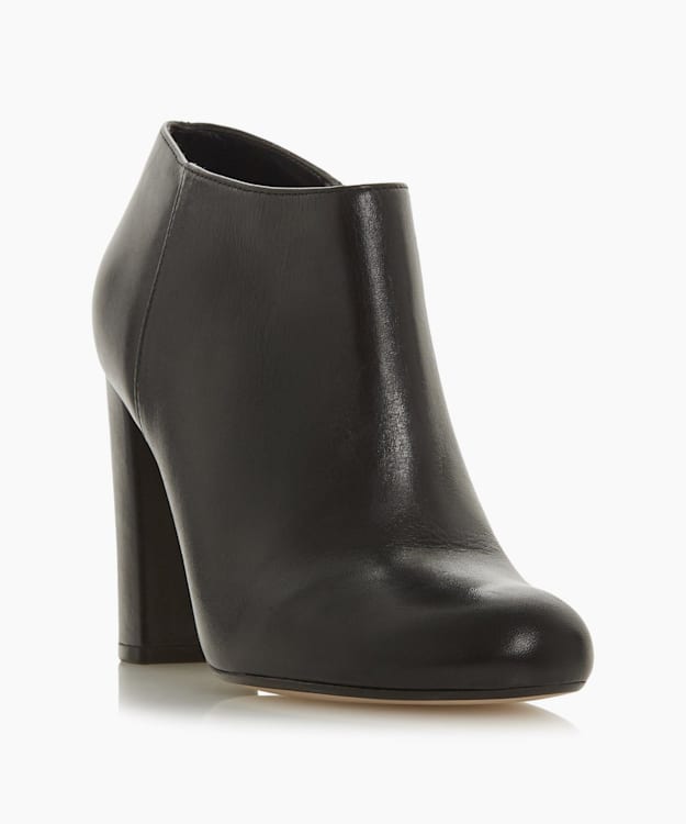 dune outrageous boots