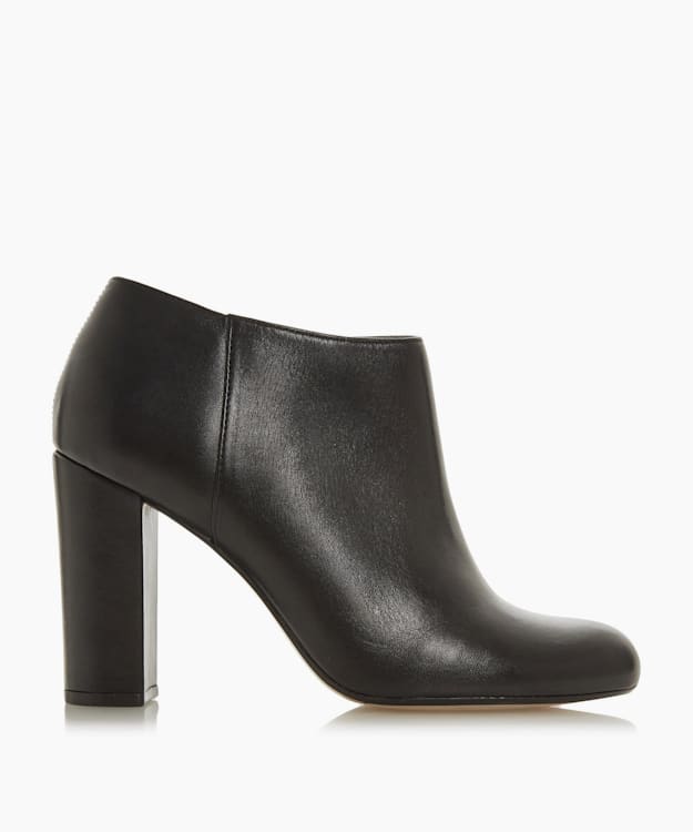 dune outrageous boots