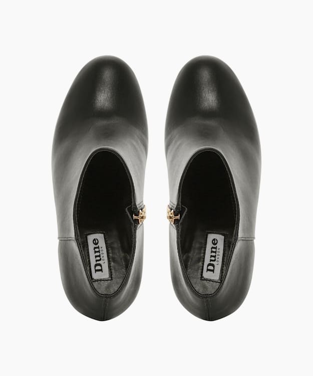 dune outrageous boots