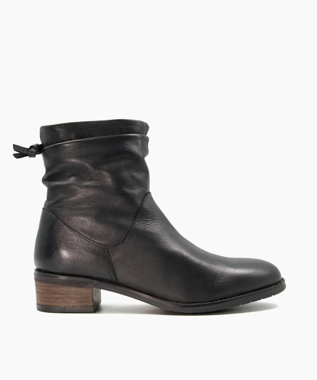 Dune boots sale womens best sale