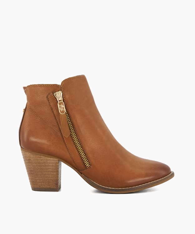 Ankle boots light outlet brown