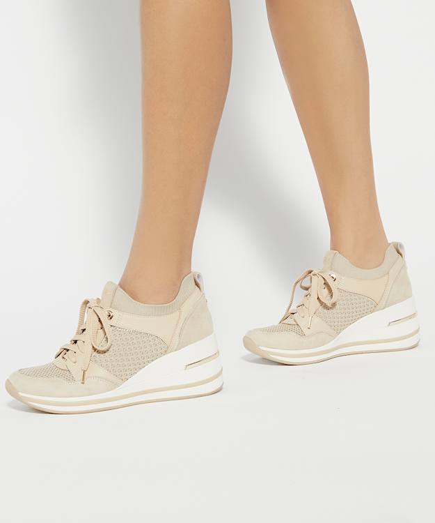 DUNE Ease ウーマントレーナー Eiline Cream, Wide Fit Wedge Heel Trainers | Dune London