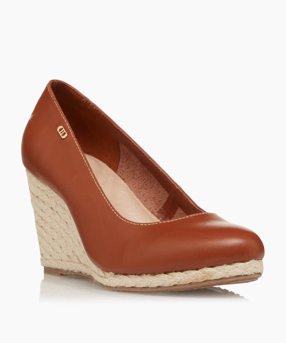 dune annabel wedge