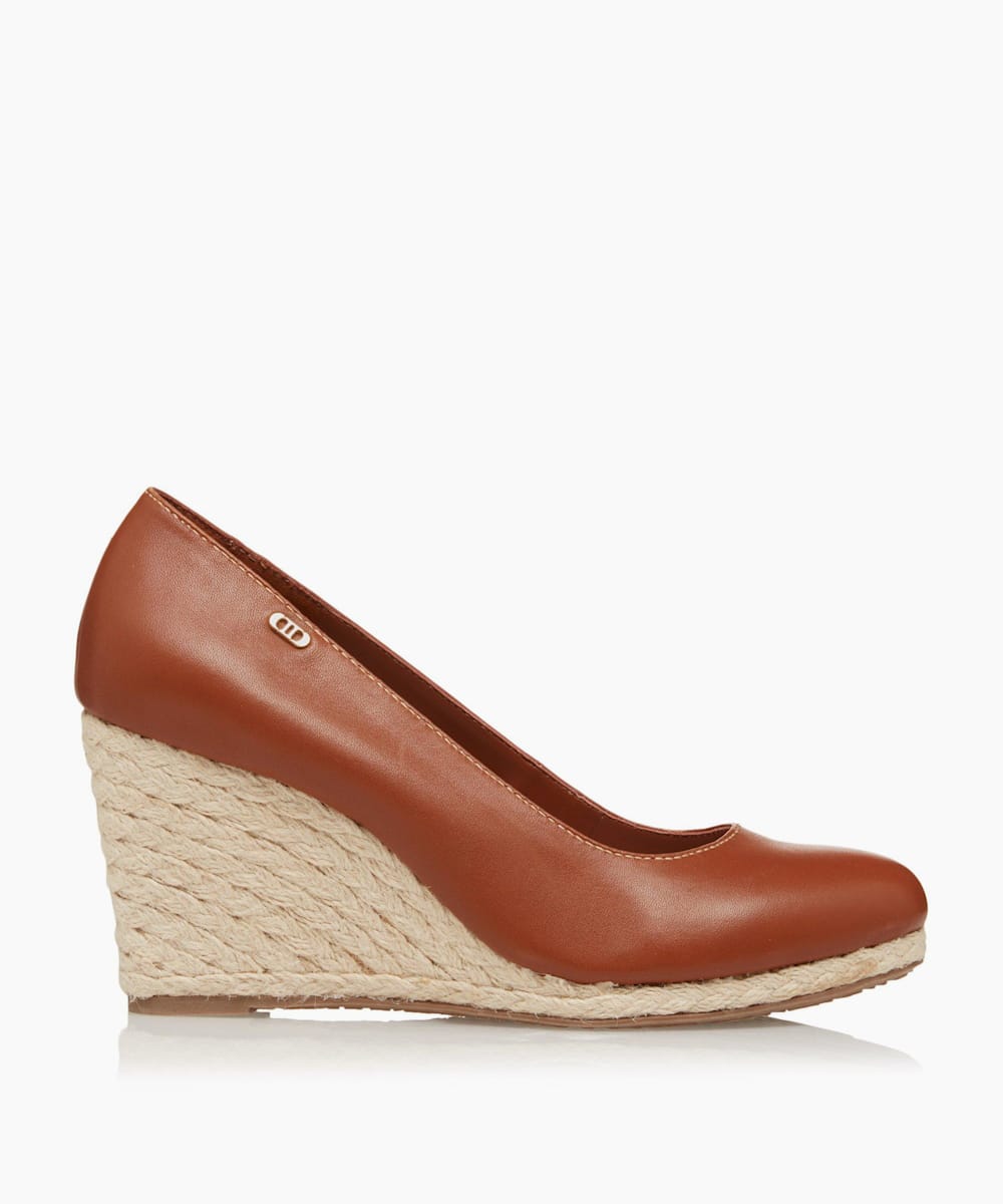 dune annabel wedge